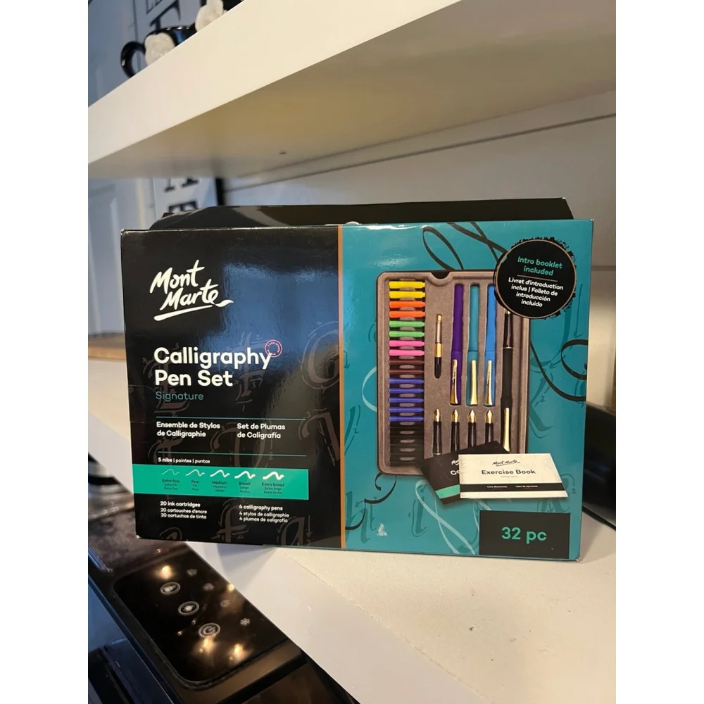 New Mont Marte Calligraphy Pen Set Signature 32pc Set